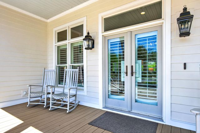 297 Ocean Green Dr., Georgetown, SC 29440