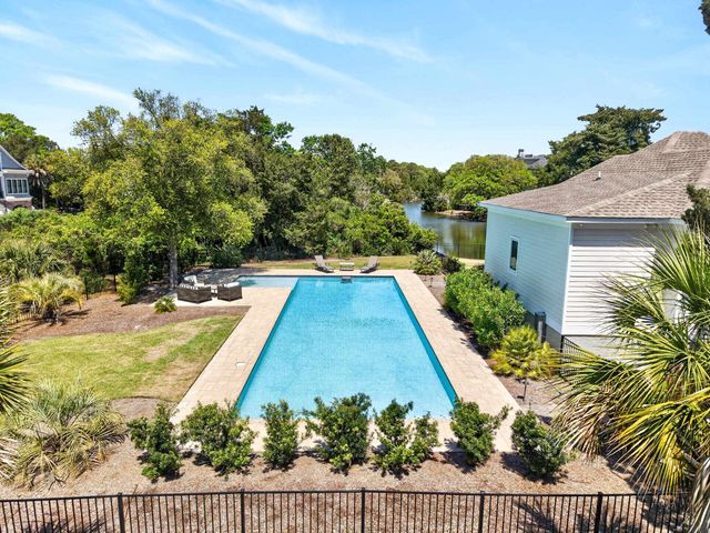297 Ocean Green Dr., Georgetown, SC 29440