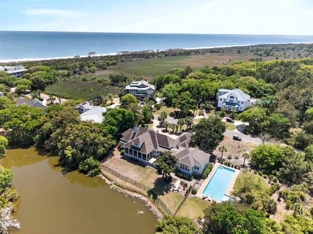 297 Ocean Green Dr., Georgetown, SC 29440