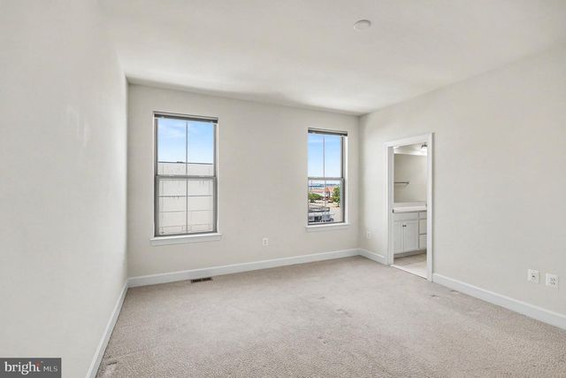 45359 DAVENO SQ, Sterling, VA 20164