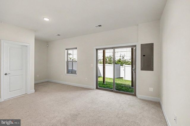 45359 DAVENO SQ, Sterling, VA 20164