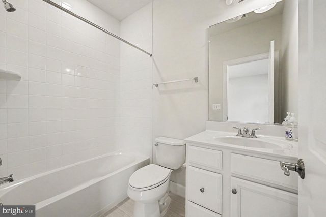 45359 DAVENO SQ, Sterling, VA 20164