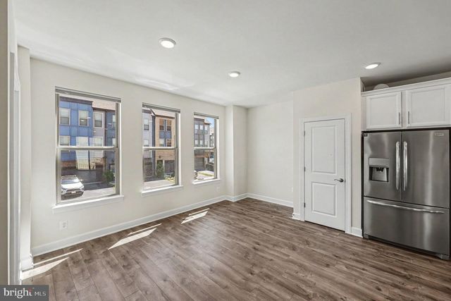 45359 DAVENO SQ, Sterling, VA 20164