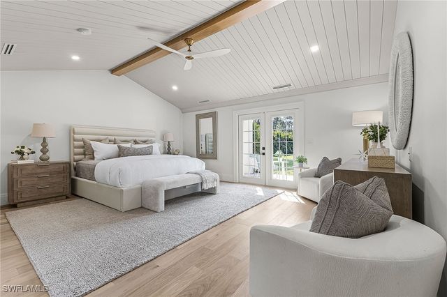 6155 Standing Oaks LN, Naples, FL 34119