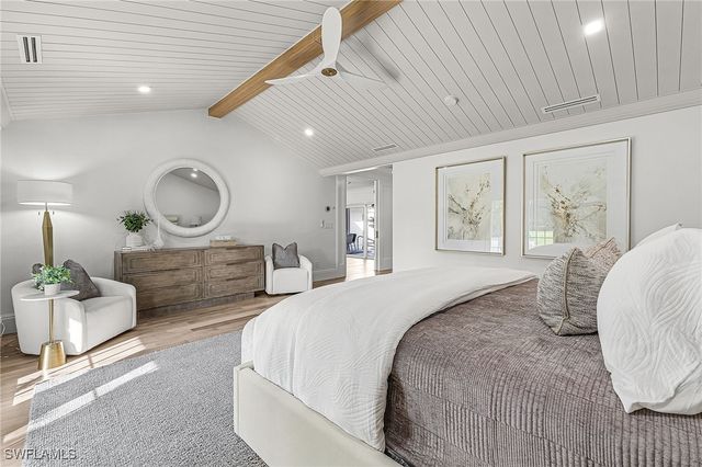 6155 Standing Oaks LN, Naples, FL 34119