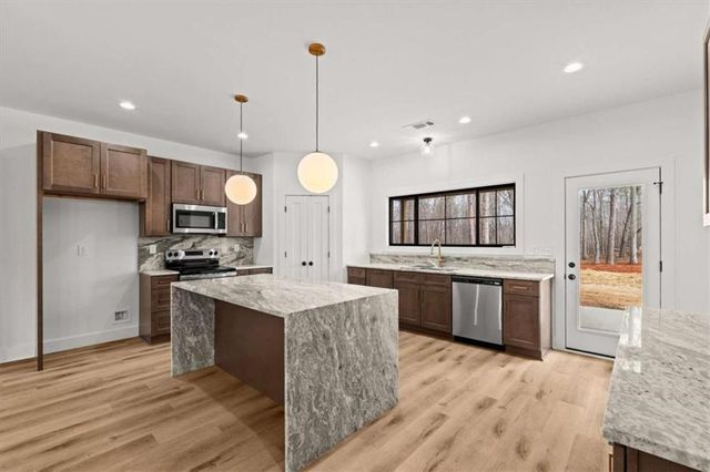 415 Lively Road, Waco, GA 30182