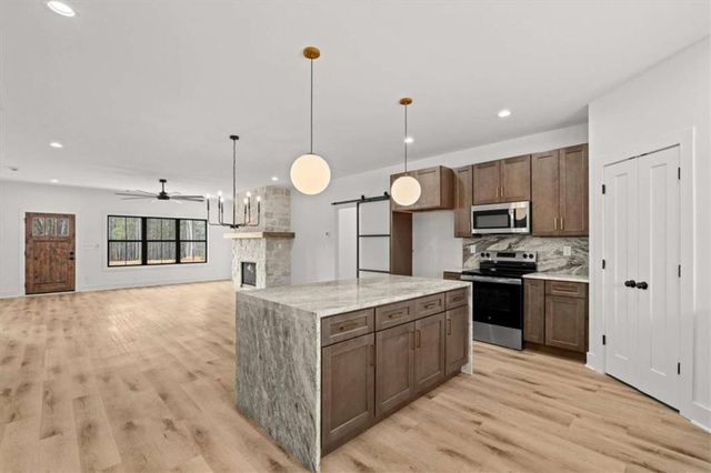 415 Lively Road, Waco, GA 30182