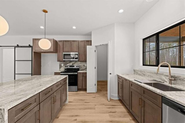 415 Lively Road, Waco, GA 30182