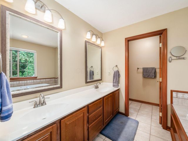 3995 Berlin Station Road, Delaware, OH 43015