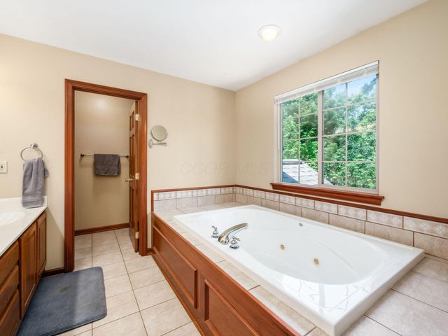 3995 Berlin Station Road, Delaware, OH 43015