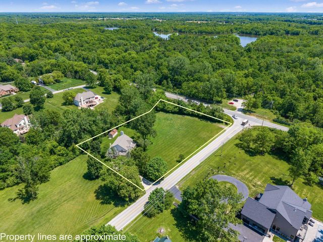 3995 Berlin Station Road, Delaware, OH 43015