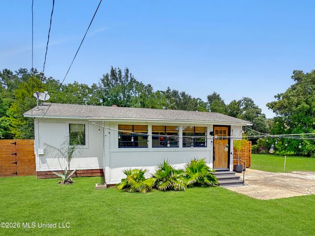 422 Merritt Street, Waveland, MS 39576