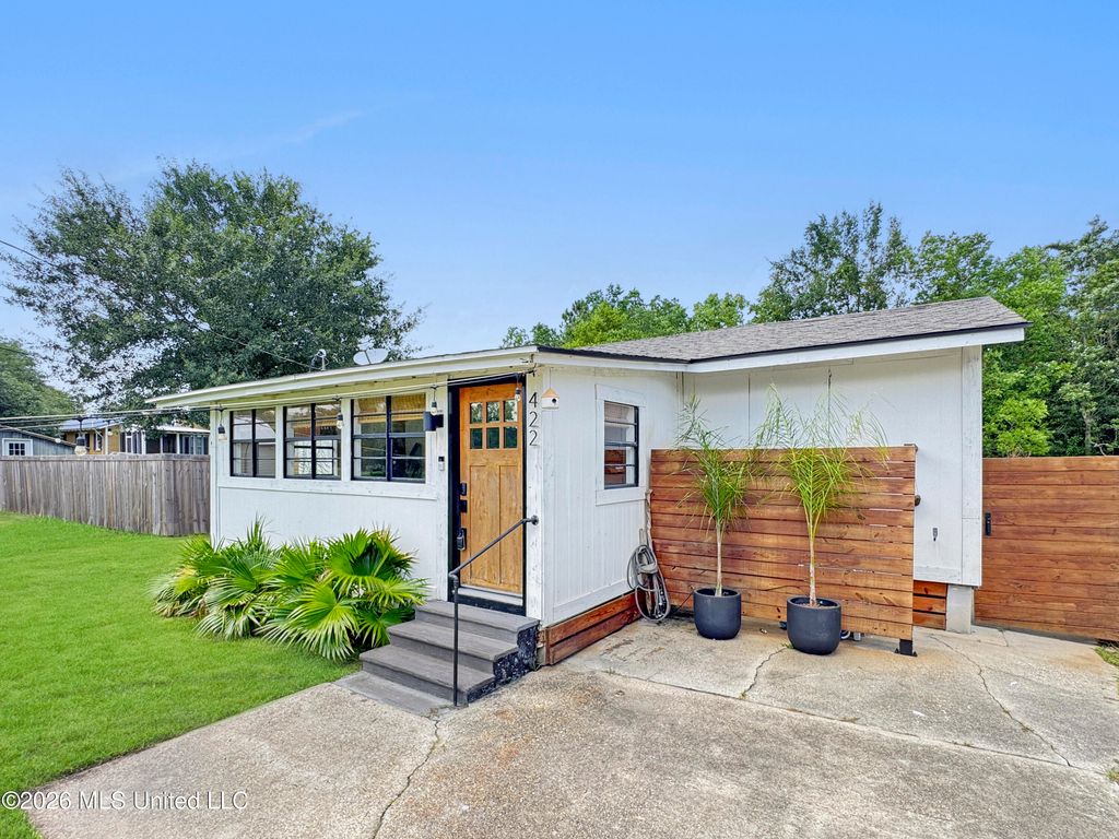 422 Merritt Street, Waveland, MS 39576