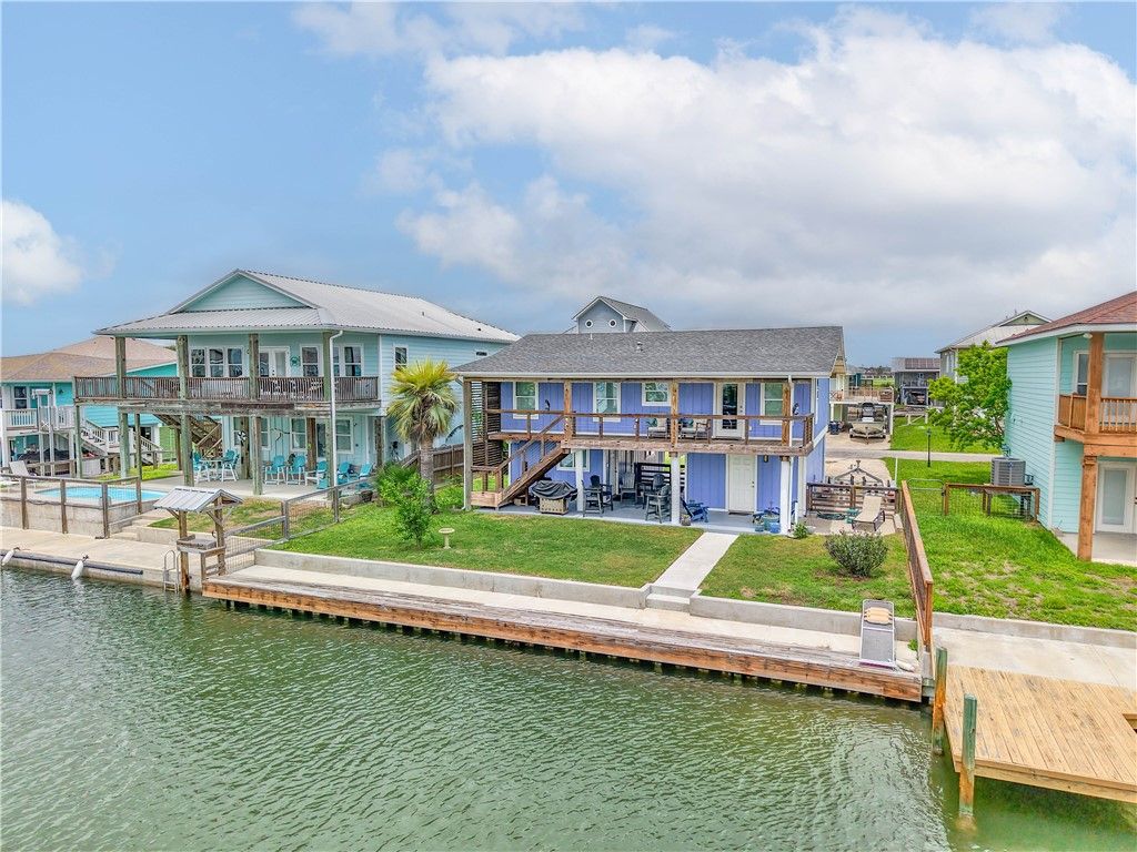 151 Port Royal, City by the Sea, TX 78336 — exterior