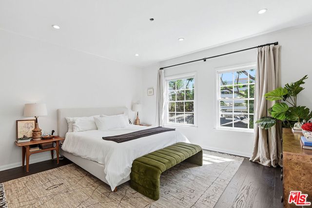 8726 Shoreham Drive A, West Hollywood, CA 90069
