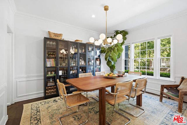 8726 Shoreham Drive A, West Hollywood, CA 90069
