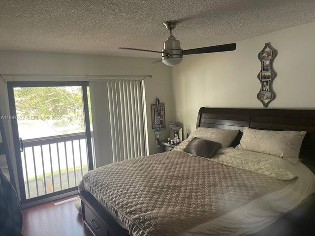 1177 NW 98th Ter 132, Pembroke Pines, FL 33024