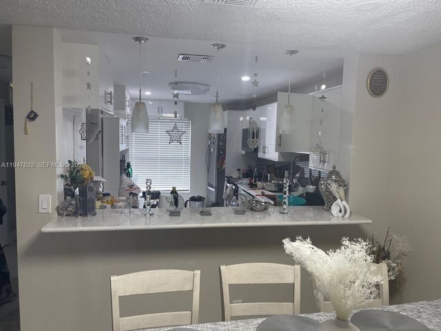 1177 NW 98th Ter 132, Pembroke Pines, FL 33024