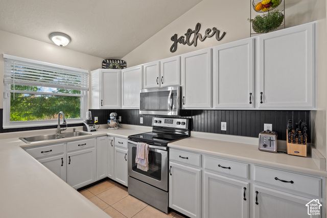 9643 S 3065 W, South Jordan, UT 84095