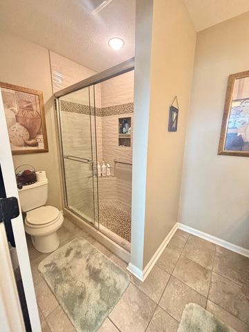 105 Saddle Brook Court, Hopkinsville, KY 42240