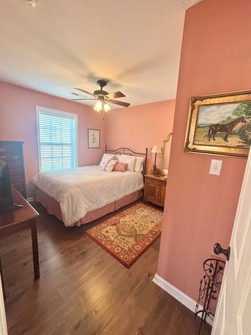 105 Saddle Brook Court, Hopkinsville, KY 42240