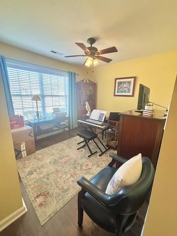 105 Saddle Brook Court, Hopkinsville, KY 42240