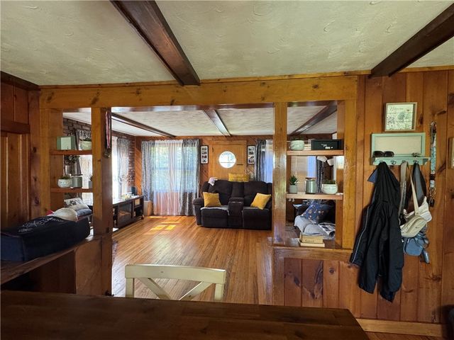 39 Juliand Street, Bainbridge, NY 13733