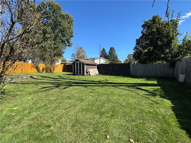 39 Juliand Street, Bainbridge, NY 13733