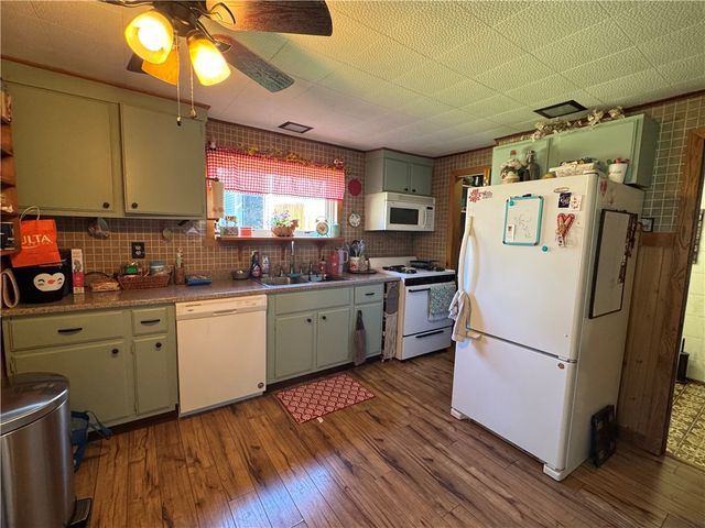 39 Juliand Street, Bainbridge, NY 13733