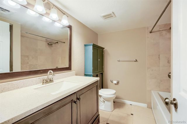 3434 S Locust Street A, Denver, CO 80222