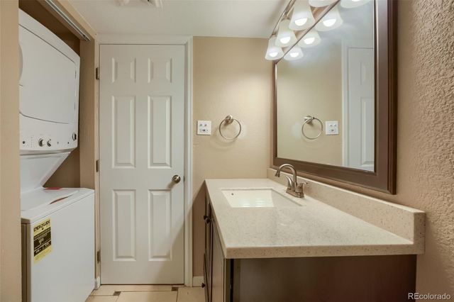 3434 S Locust Street A, Denver, CO 80222