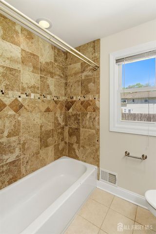 154 Mulberry Lane, Middlesex, NJ 08846