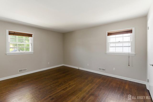 154 Mulberry Lane, Middlesex, NJ 08846