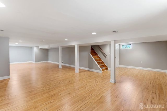 154 Mulberry Lane, Middlesex, NJ 08846