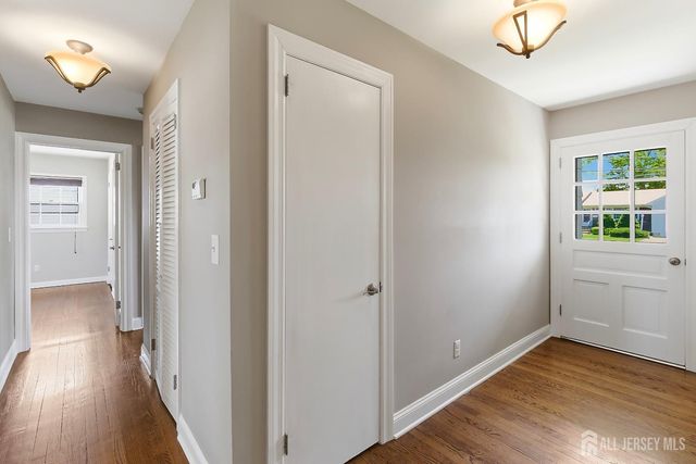 154 Mulberry Lane, Middlesex, NJ 08846