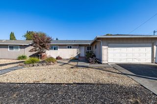 7850 Burton Ave, Rohnert Park, CA 94928