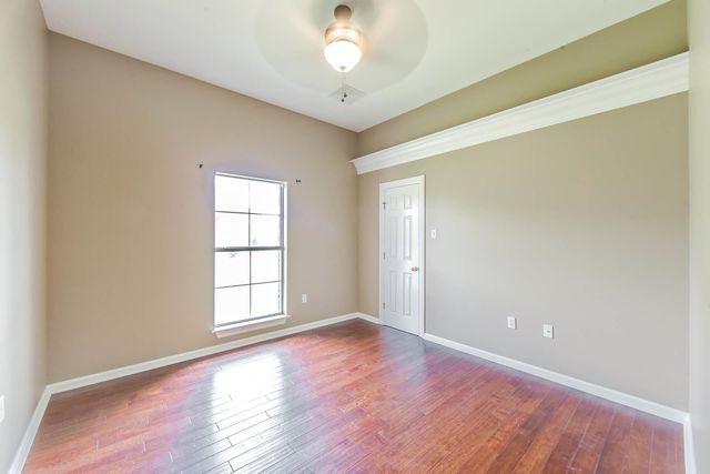 216 Joshua Reed Dr, Houma, LA 70360