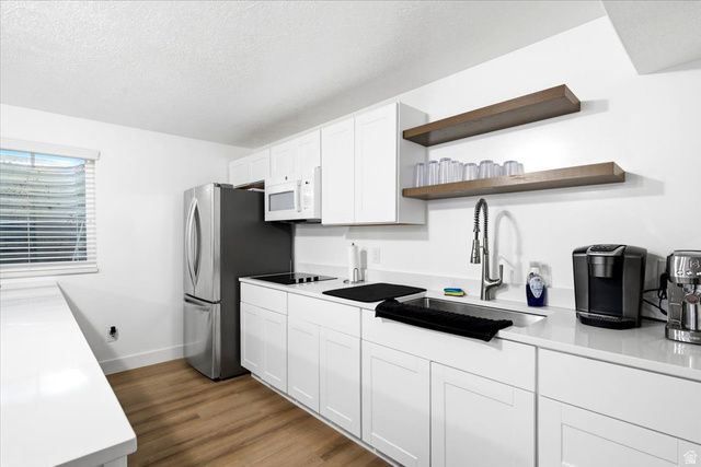 882 N 3625 W, Layton, UT 84041