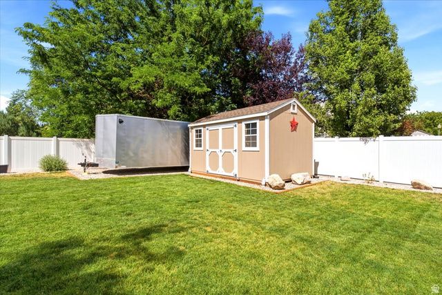 882 N 3625 W, Layton, UT 84041