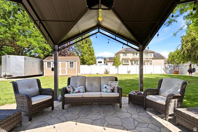 882 N 3625 W, Layton, UT 84041