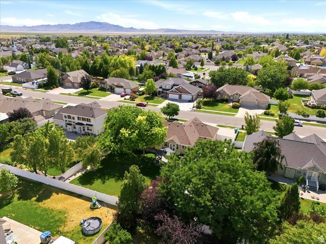 882 N 3625 W, Layton, UT 84041