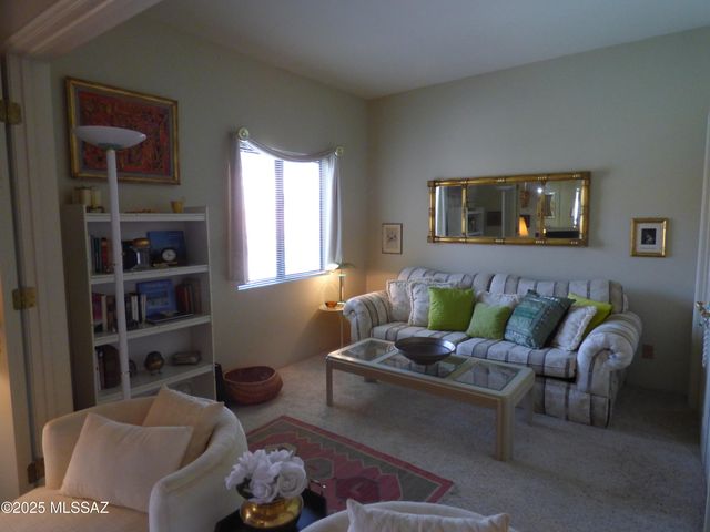 5750 N Camino Esplendora Apt 228, Tucson, AZ 85718