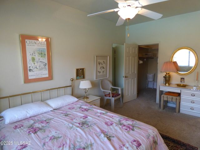 5750 N Camino Esplendora Apt 228, Tucson, AZ 85718