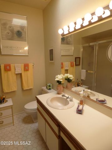 5750 N Camino Esplendora Apt 228, Tucson, AZ 85718