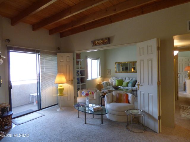 5750 N Camino Esplendora Apt 228, Tucson, AZ 85718