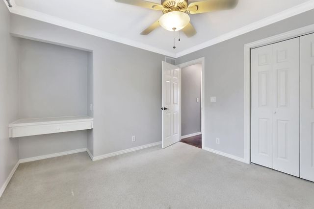 4441 N Rushwood Ct, Bel Aire, KS 67226