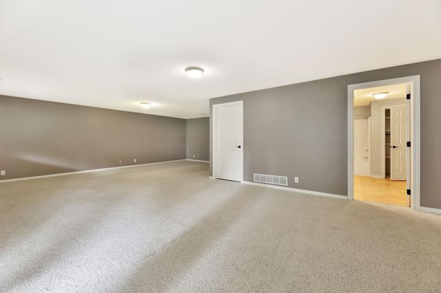 4441 N Rushwood Ct, Bel Aire, KS 67226