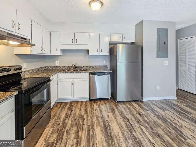 8327 Glenwoods Terrace, Riverdale, GA 30274