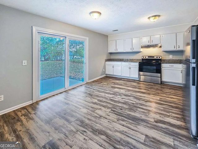 8327 Glenwoods Terrace, Riverdale, GA 30274