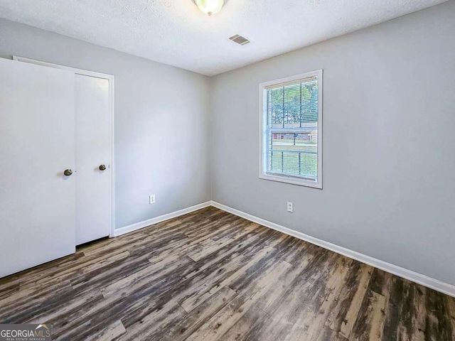 8327 Glenwoods Terrace, Riverdale, GA 30274